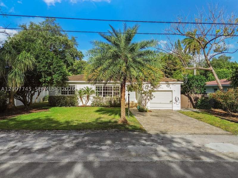 3 bedroom SingleFamilyResidence at 11790 NE 8th Ave, GRIFFING BISCAYNE PARK ES, Biscayne Park — photo 2