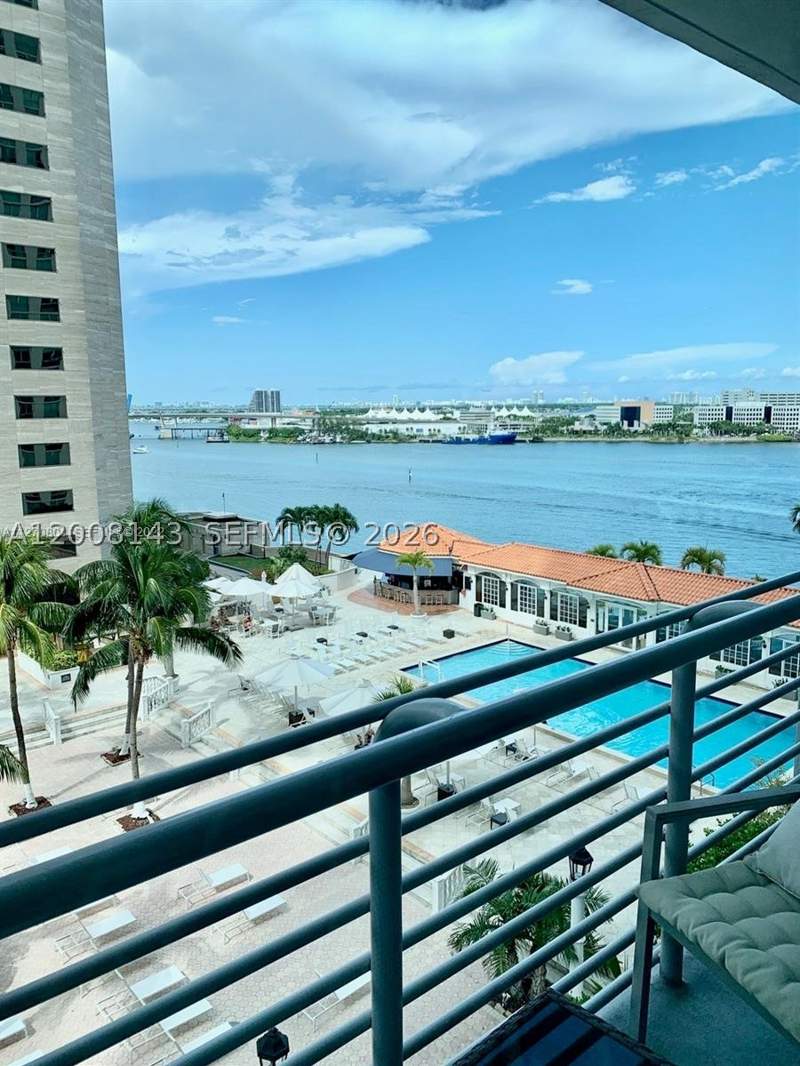 0 bedroom Condominium at 335 S Biscayne Blvd 1106, One Miami East Condo, Miami — photo 4