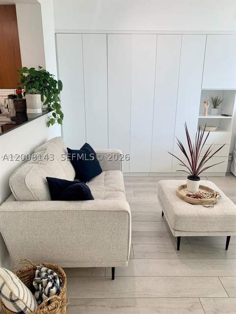335 S Biscayne Blvd 1106, Miami FL - photo 7 of 23