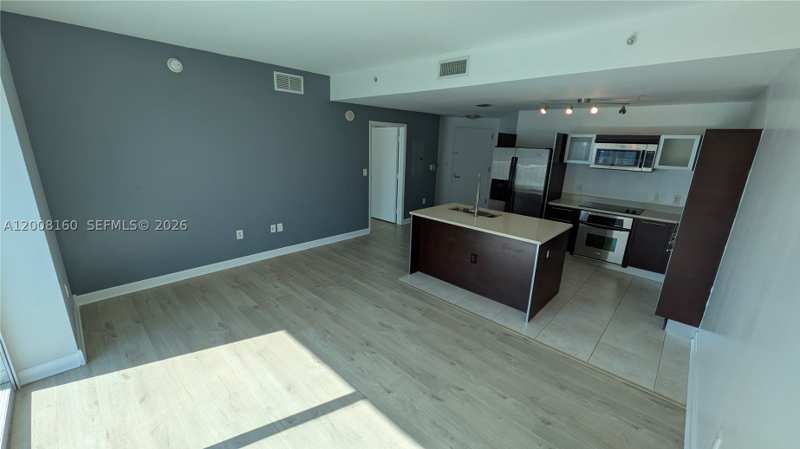 1 bedroom Condominium at 1900 N Bayshore Dr 4007, Quantum On The Bay Condo, Miami — photo 1