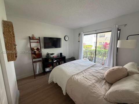 9020 NE 8th Ave 1D, Miami Shores FL - photo 14 of 20