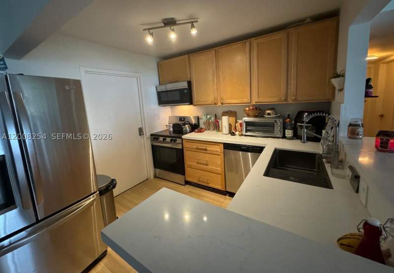 2 bedroom Condominium at 9020 NE 8th Ave 1D, Miami Shores Condo, Miami Shores — photo 2