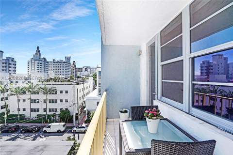 245 18th St 605, Miami Beach FL - photo 12 of 18