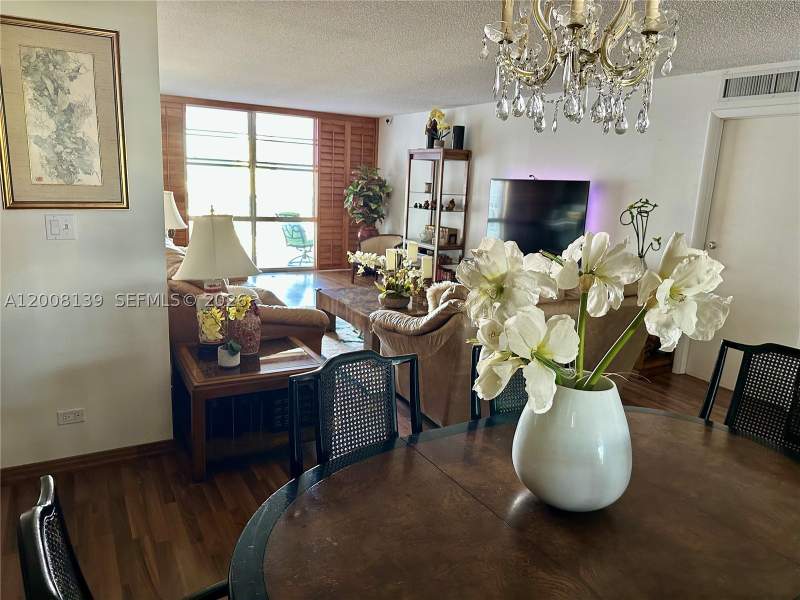 2 bedroom Condominium at 301 174th St 2020, Winston Towers 500 Condo, Sunny Isles Beach — photo 5