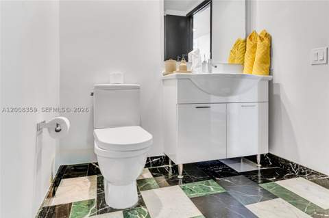 485 Brickell Ave 2508, Miami FL - photo 15 of 30