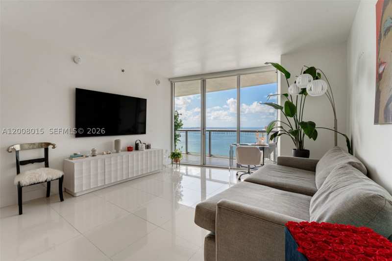 1 bedroom Condominium at 495 Brickell Ave 3509, Icon Brickell No Two, Miami — photo 1