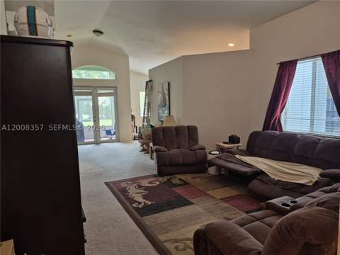 161 SE 22nd Ter, Homestead FL - photo 7 of 37
