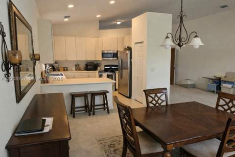 161 SE 22nd Ter, Homestead FL - photo 9 of 37