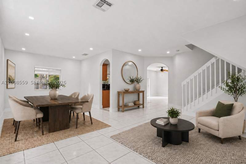 4 bedroom SingleFamilyResidence at 9576 SW 162nd Path, Monaco Estates At Kendall, Miami — photo 2