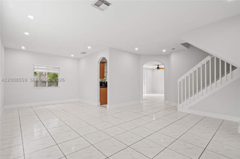 4 bedroom SingleFamilyResidence at 9576 SW 162nd Path, Monaco Estates At Kendall, Miami — photo 4