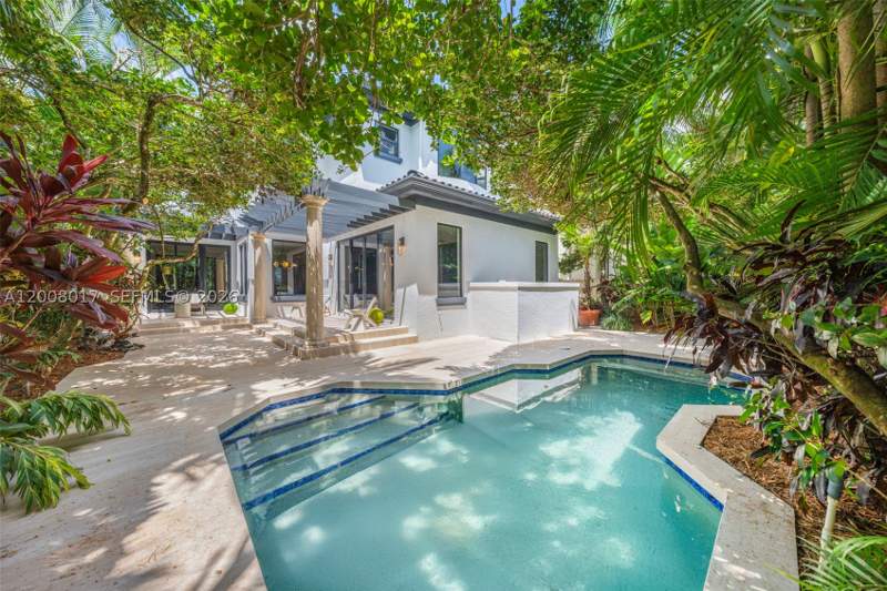 5 bedroom SingleFamilyResidence at 7291 SW 47th Ct, University Place, Miami — photo 3