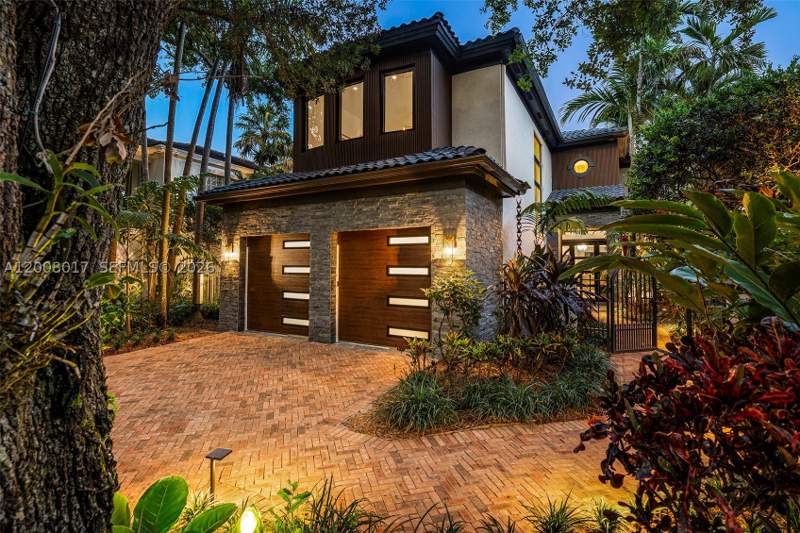 5 bedroom SingleFamilyResidence at 7291 SW 47th Ct, University Place, Miami — photo 4