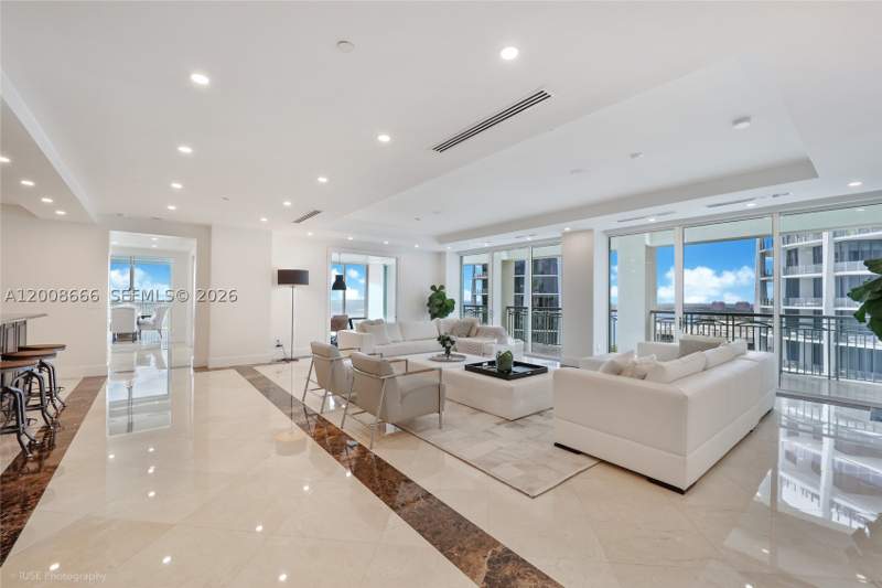 3 bedroom Condominium at 3400 SW 27th Ave 2202, The Tower Residences Cond, Miami — photo 3