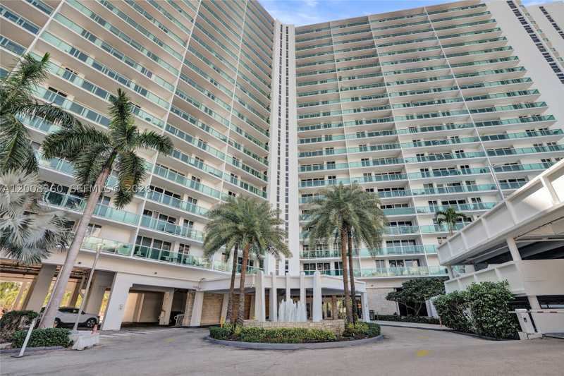 2 bedroom Condominium at 100 Bayview Dr 401, Arlen House East Condo, Sunny Isles Beach — photo 1