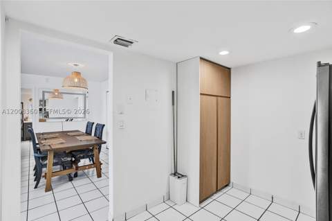 100 Bayview Dr 401, Sunny Isles Beach FL - photo 13 of 45