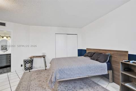 100 Bayview Dr 401, Sunny Isles Beach FL - photo 18 of 45