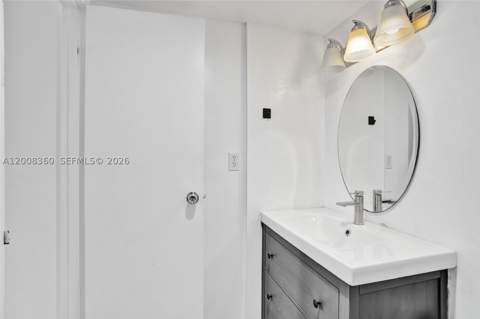 100 Bayview Dr 401, Sunny Isles Beach FL - photo 24 of 45