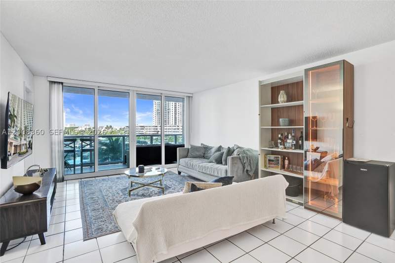 2 bedroom Condominium at 100 Bayview Dr 401, Arlen House East Condo, Sunny Isles Beach — photo 5