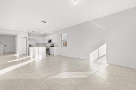 2441 NW 131st Circle 2441, Miami FL - photo 11 of 23