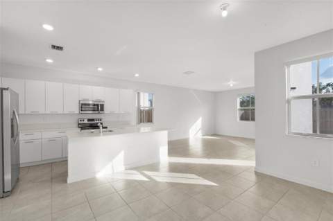 2441 NW 131st Circle 2441, Miami FL - photo 9 of 23