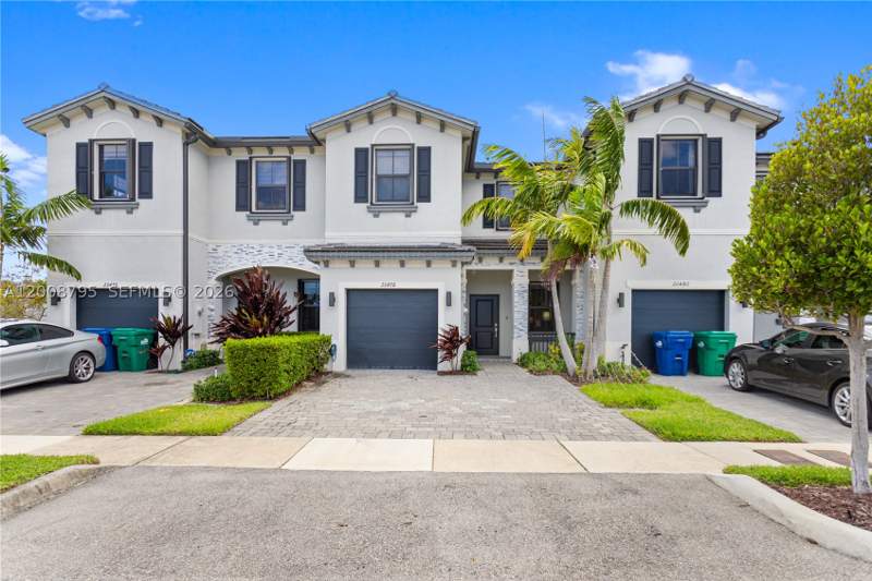 3 bedroom Townhouse at 20478 NW 4th Ct, Vista Lago, Miami Gardens — photo 5