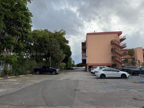 1910 W 56th St 3121B, Hialeah FL - photo 24 of 51