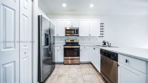 144 SE 34th Ave, Homestead FL - photo 10 of 27