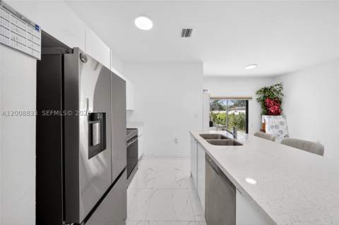 1864 NW 84th St, Miami FL - photo 13 of 34