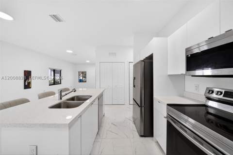 1864 NW 84th St, Miami FL - photo 14 of 34