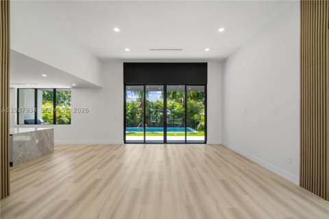 536 NW 48th ST, Miami FL - photo 12 of 58