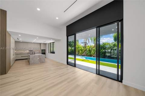 536 NW 48th ST, Miami FL - photo 13 of 58