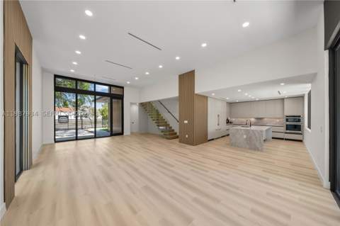 536 NW 48th ST, Miami FL - photo 15 of 58
