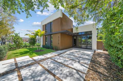 536 NW 48th ST, Miami FL - photo 6 of 58