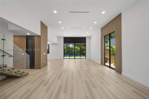 536 NW 48th ST, Miami FL - photo 9 of 58