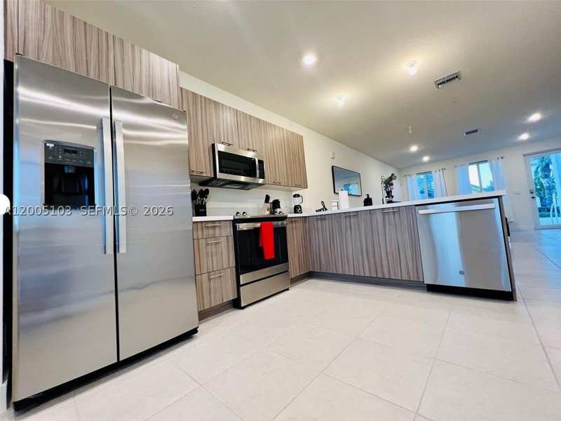 3 bedroom Condominium at 10300 NW 66th Av 101, Landmark At Doral, Doral — photo 1