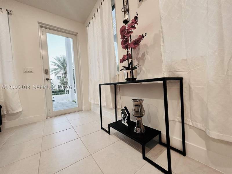 3 bedroom Condominium at 10300 NW 66th Av 101, Landmark At Doral, Doral — photo 3