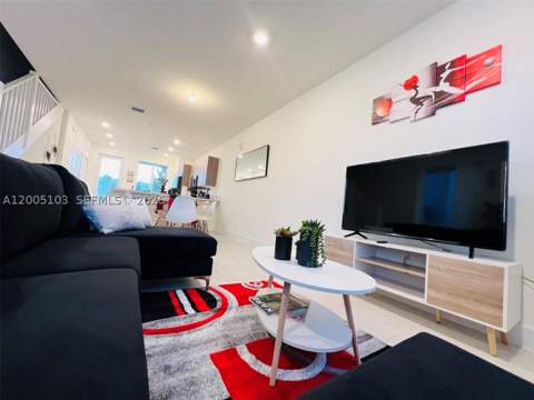 10300 NW 66th Av 101, Doral FL - photo 6 of 25