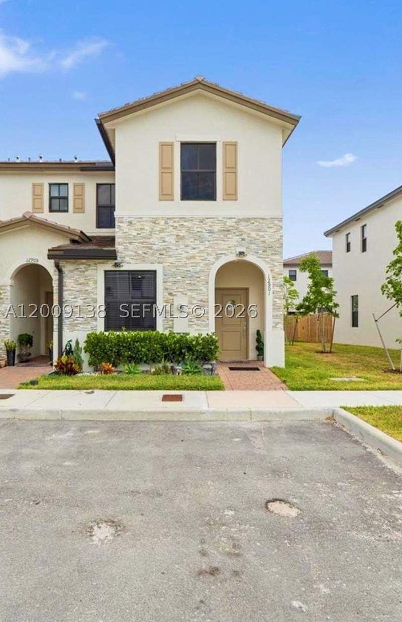 3 bedroom Townhouse at 12901 SW 232nd Ln, Siena, Homestead — photo 2