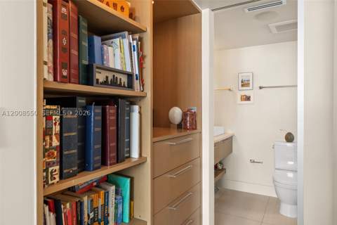 1775 Washington Ave 8F, Miami Beach FL - photo 19 of 33