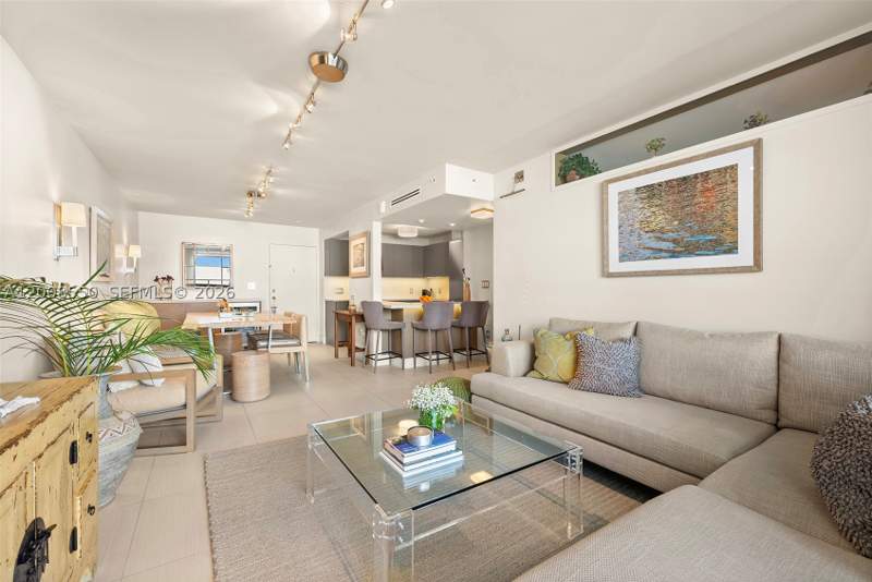 2 bedroom Condominium at 1775 Washington Ave 8F, Parc Plaza Condo, Miami Beach — photo 4