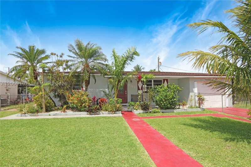 3 bedroom SingleFamilyResidence at 1762 NW 8th Ave, Laurel Manor, Homestead — photo 1
