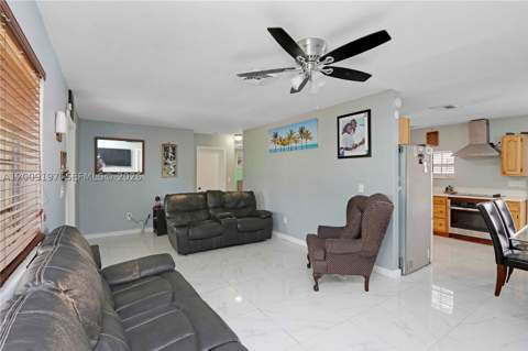 1762 NW 8th Ave, Homestead FL - photo 22 of 24