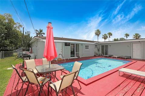 1762 NW 8th Ave, Homestead FL - photo 9 of 24