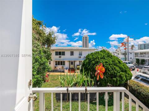 7407 Byron Ave 3, Miami Beach FL - photo 22 of 30