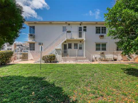 7407 Byron Ave 3, Miami Beach FL - photo 23 of 30