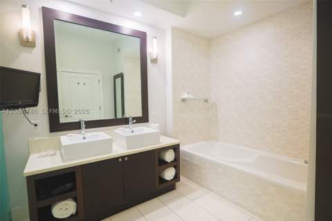 5300 NW 87th Ave 311, Doral FL - photo 10 of 14