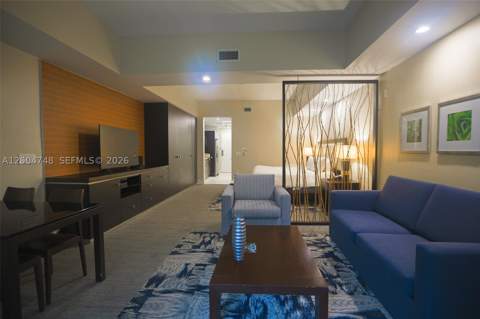 5300 NW 87th Ave 311, Doral FL - photo 7 of 14