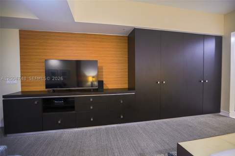 5300 NW 87th Ave 311, Doral FL - photo 8 of 14