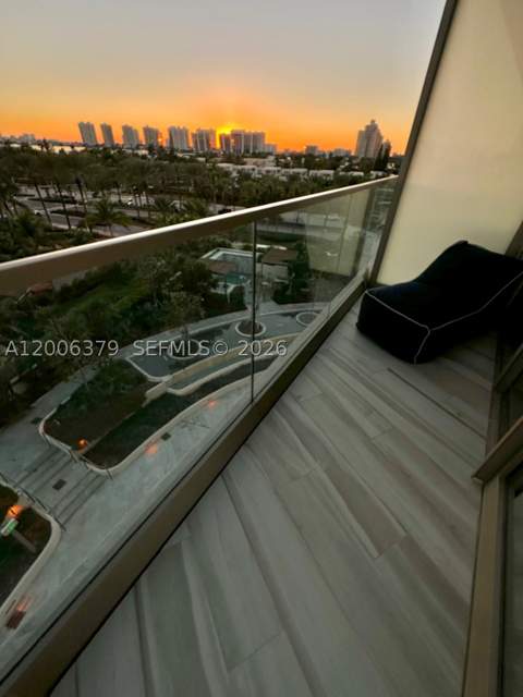 18975 Collins Ave 304, Sunny Isles Beach FL - photo 6 of 9