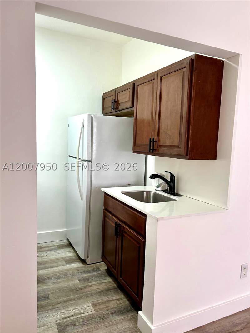 1 bedroom Condominium at 215 30th St 17, Carmel Villas Condo, Miami Beach — photo 4